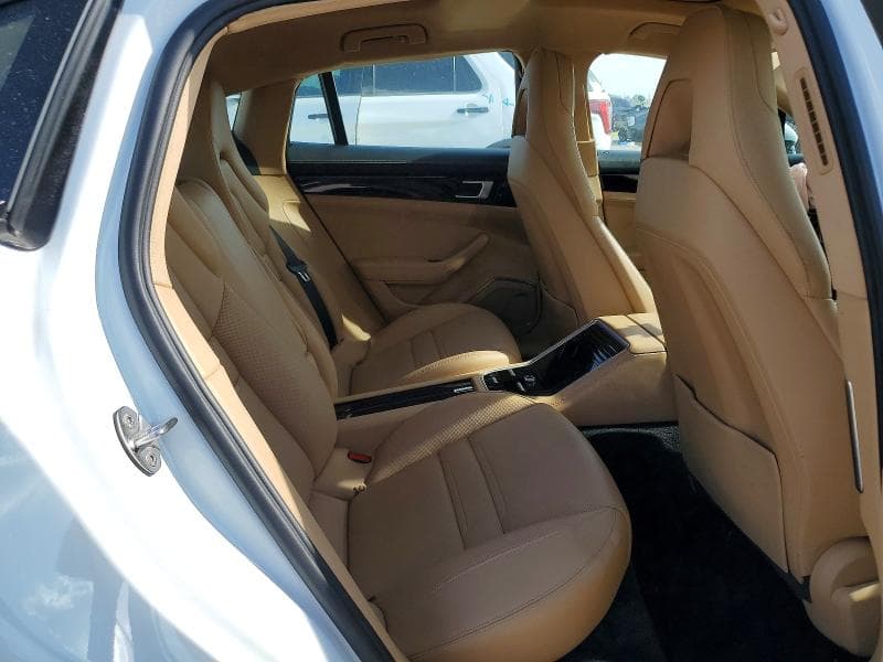 2019 PORSCHE PANAMERA 4 E-HYBRID 10