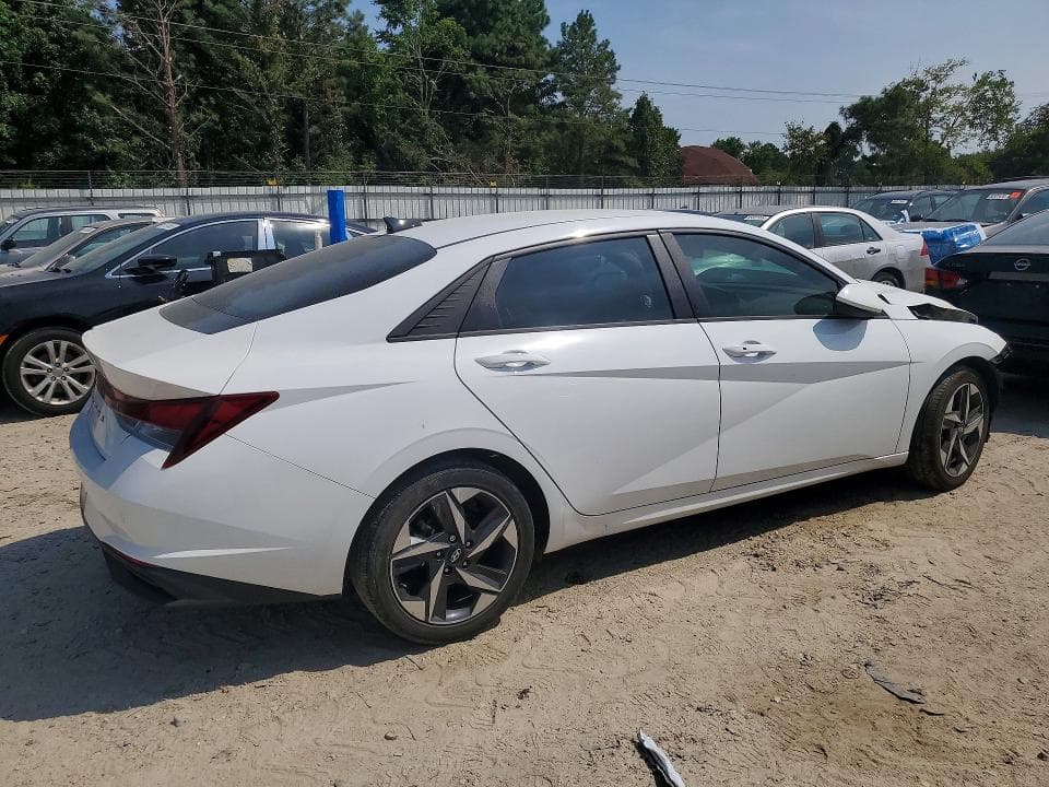 2023 HYUNDAI ELANTRA SEL 3
