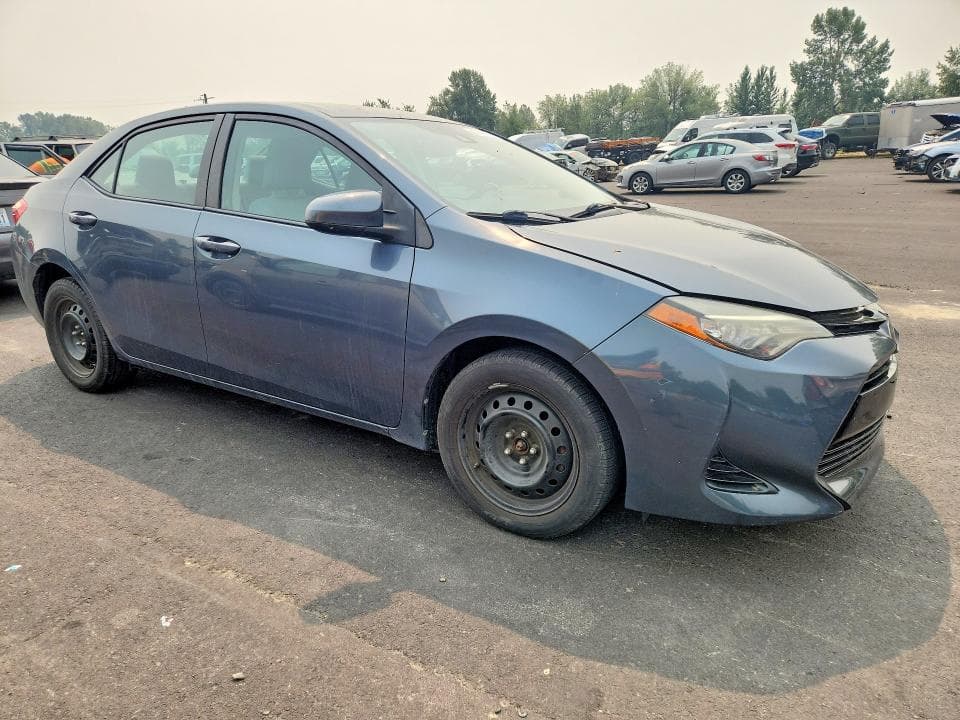 2017 TOYOTA COROLLA LE 4