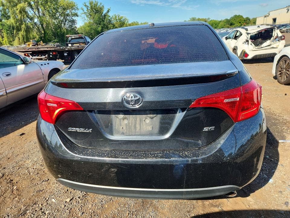 2017 TOYOTA COROLLA SE 6