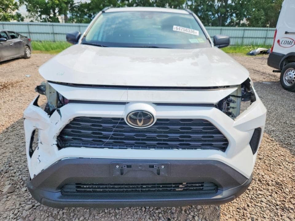2020 TOYOTA RAV4 LE 5