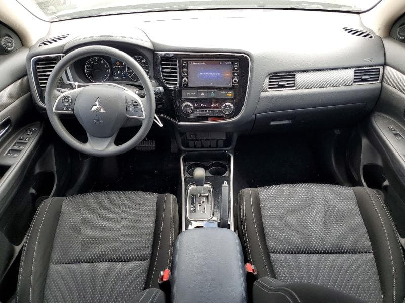 2018 MITSUBISHI OUTLANDER ES 8