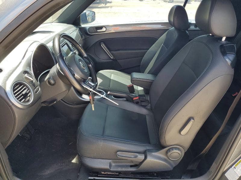 2018 VOLKSWAGEN BEETLE S 7