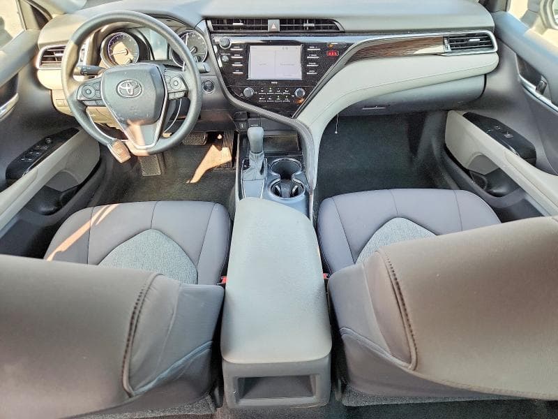 2020 TOYOTA CAMRY LE 8