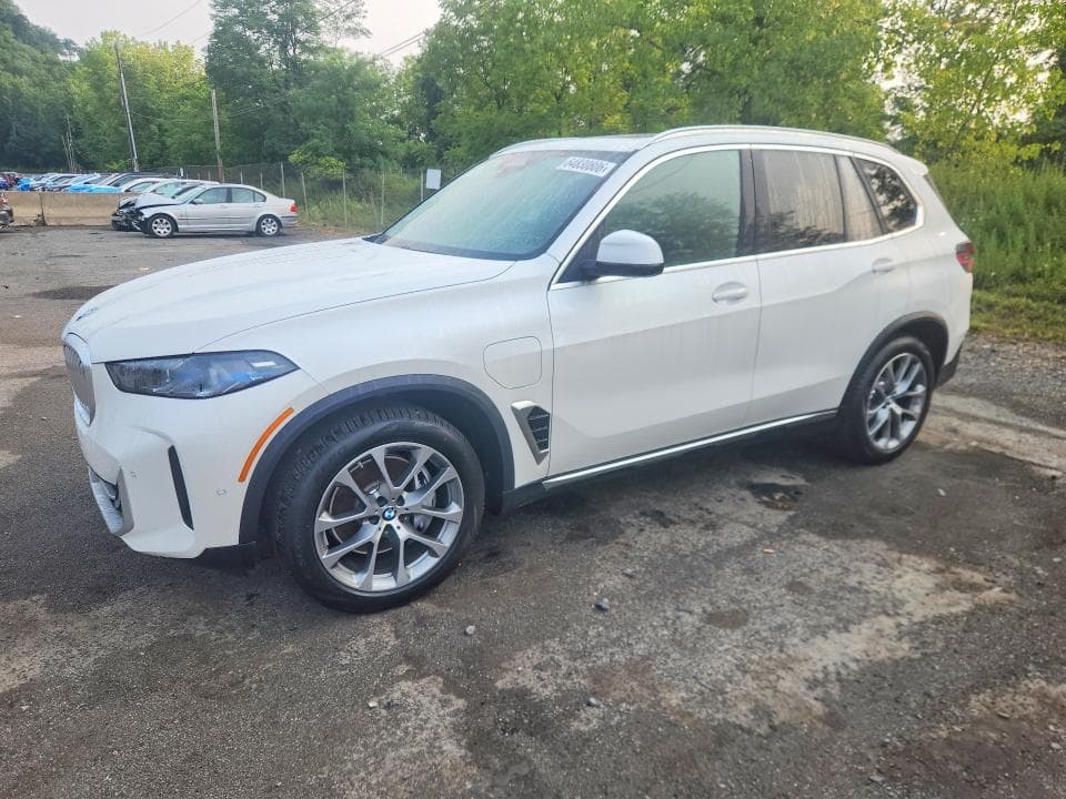 2026 BMW X5 XDRIVE50E - 1