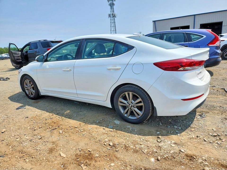 2017 HYUNDAI ELANTRA SE 2