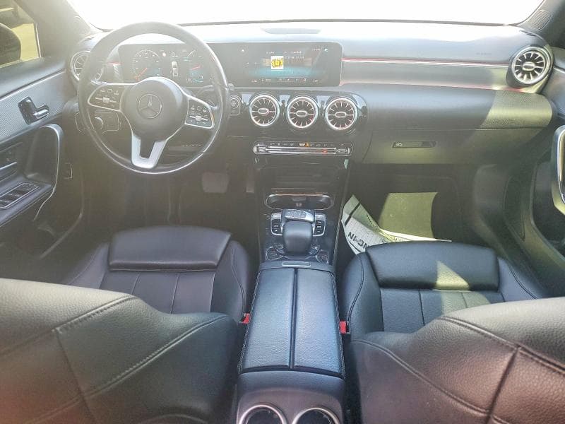 2019 MERCEDES-BENZ A 220 8