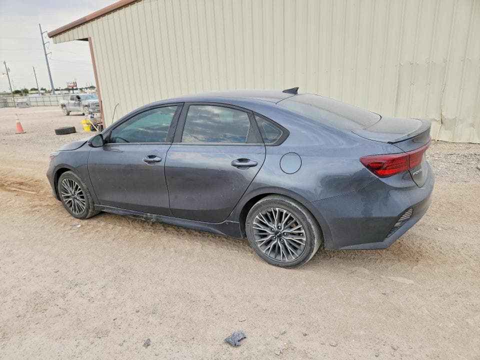 2023 KIA FORTE GT LINE 2