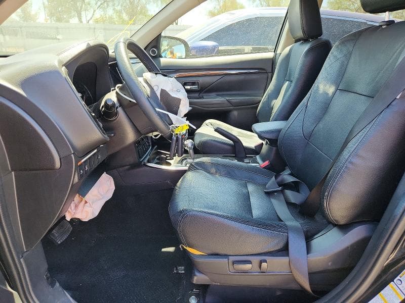2018 MITSUBISHI OUTLANDER SE 7