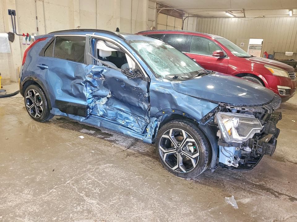 2023 KIA NIRO EX 4