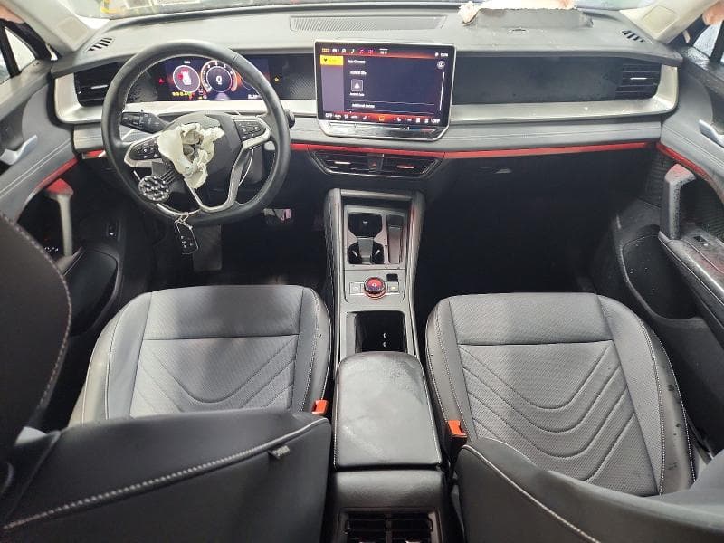 2026 VOLKSWAGEN TIGUAN SE 8
