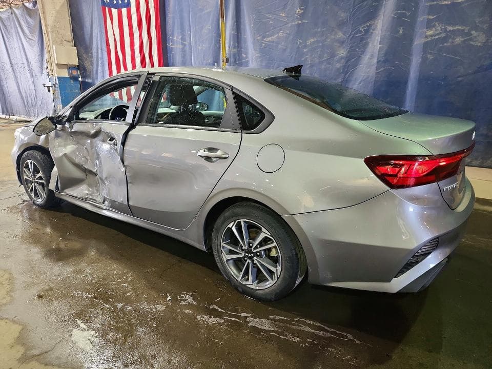 2024 KIA FORTE LXS 2