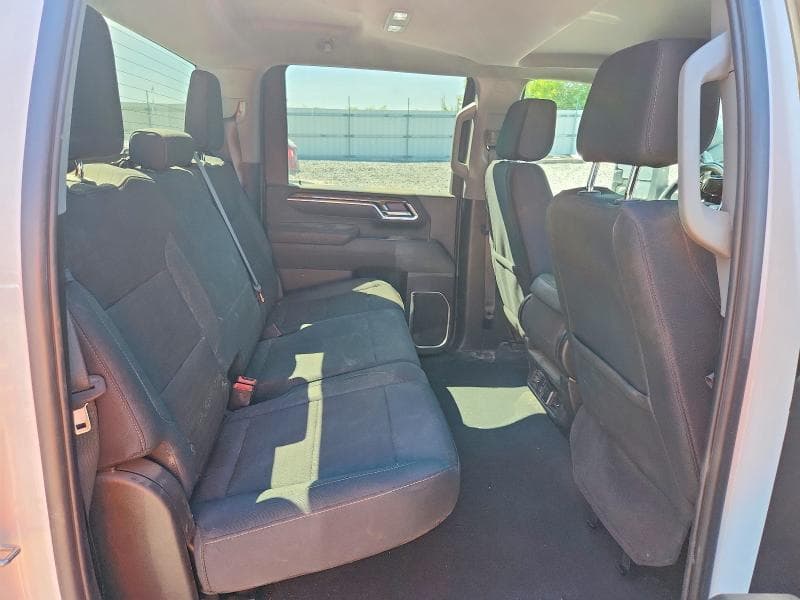 2025 GMC SIERRA K2500 SLE 10