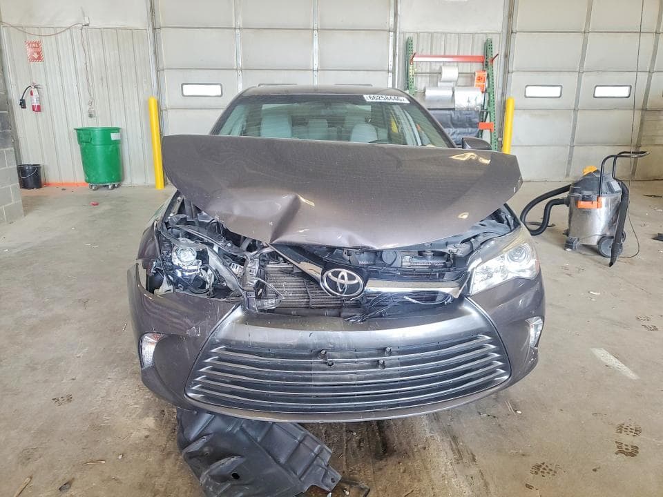 2017 TOYOTA CAMRY LE 5