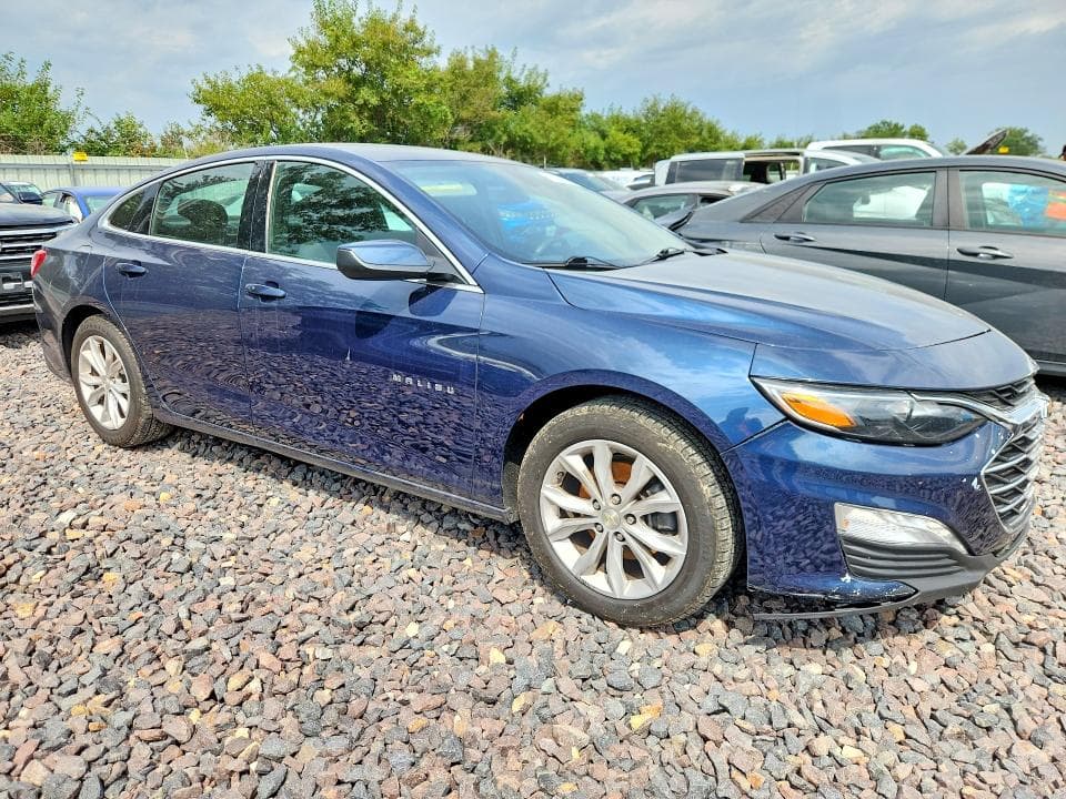 2022 CHEVROLET MALIBU LT 4