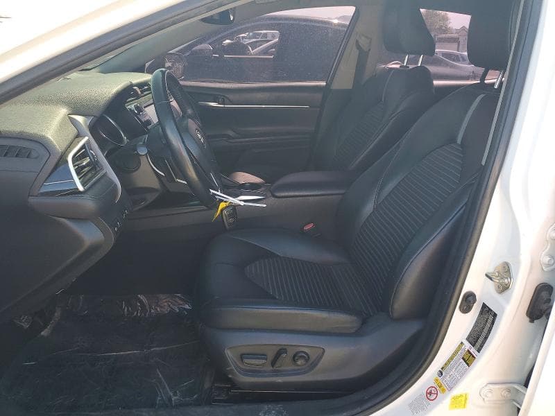 2018 TOYOTA CAMRY SE 7