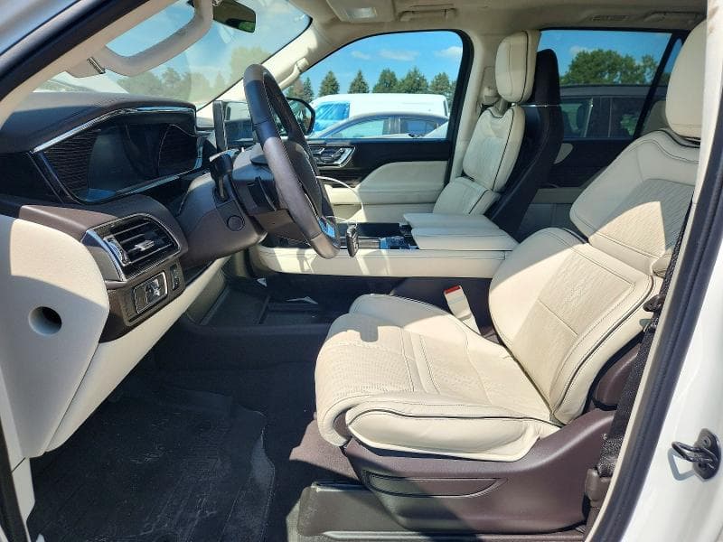 2024 LINCOLN NAVIGATOR L BLACK LABEL 7