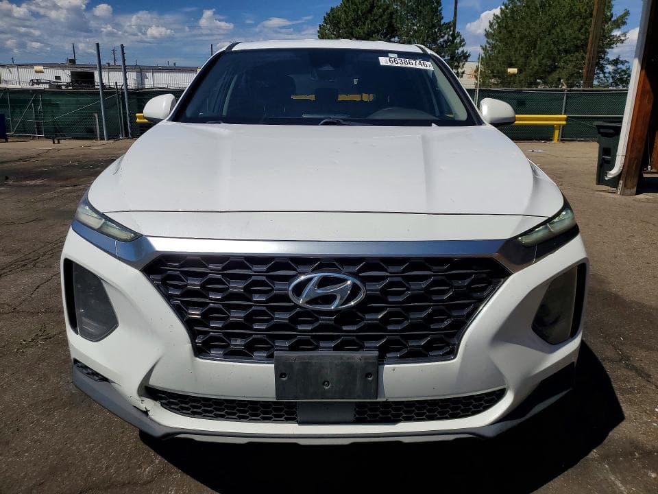 2019 HYUNDAI SANTA FE SE 5