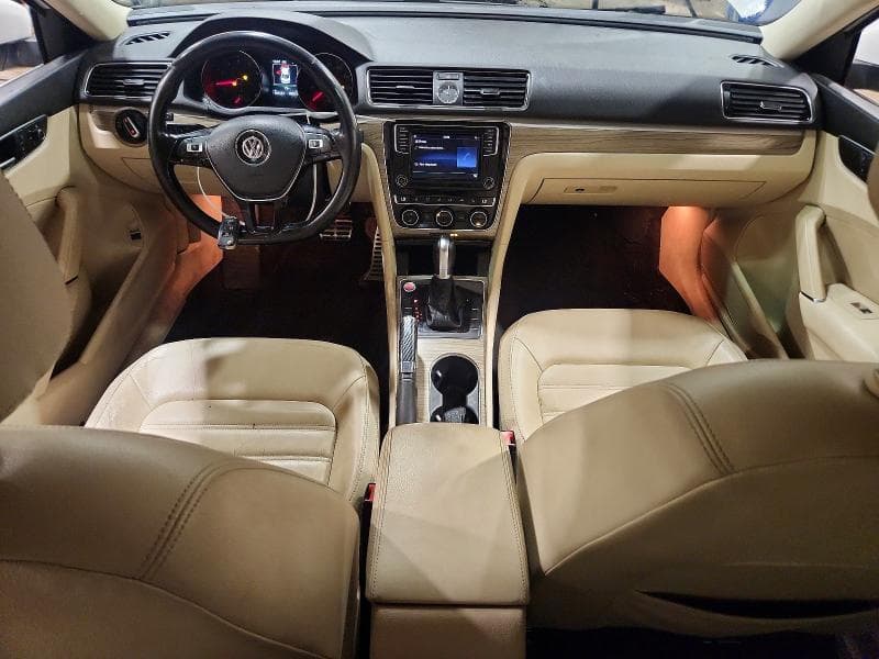 2017 VOLKSWAGEN PASSAT SEL PREMIUM 8