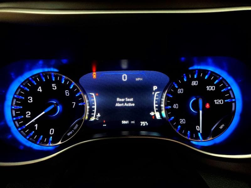 2027 CHRYSLER PACIFICA SELECT 9