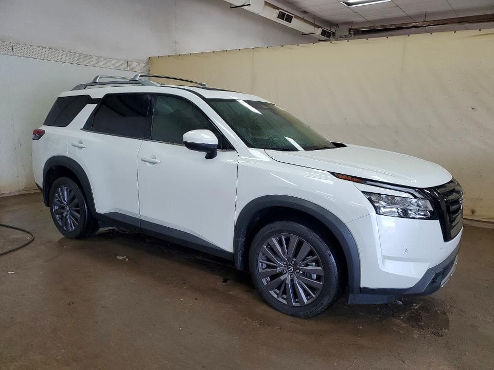 2023 NISSAN PATHFINDER SL 4
