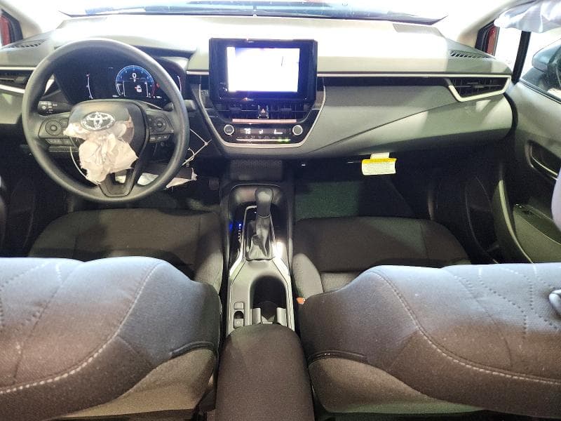 2026 TOYOTA COROLLA LE 8