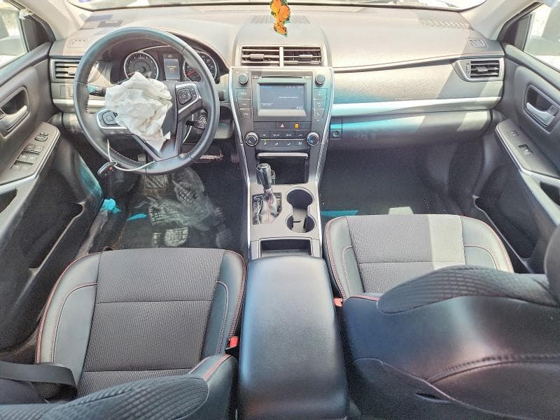 2017 TOYOTA CAMRY SE 8