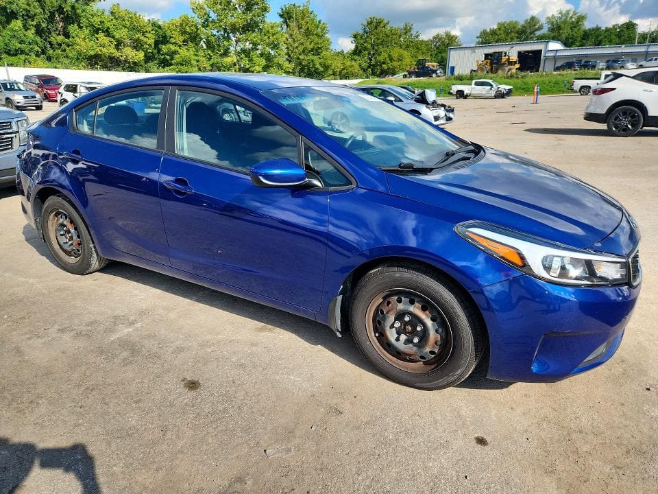 2017 KIA FORTE LX 4