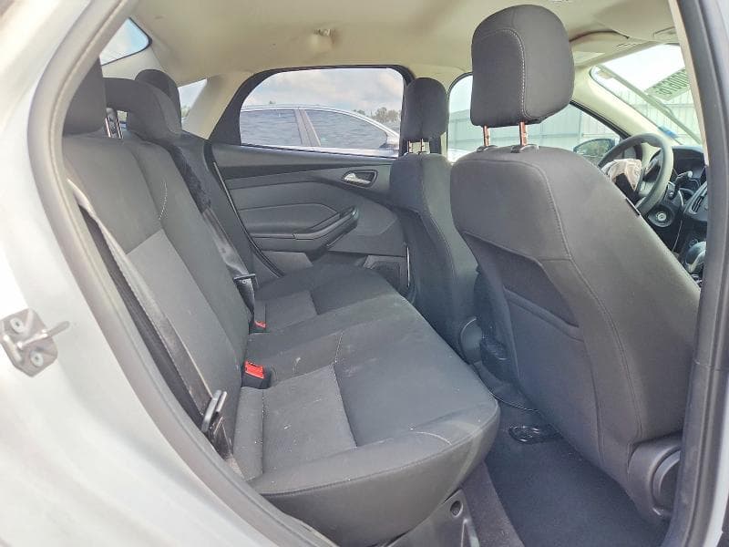 2018 FORD FOCUS SE 10