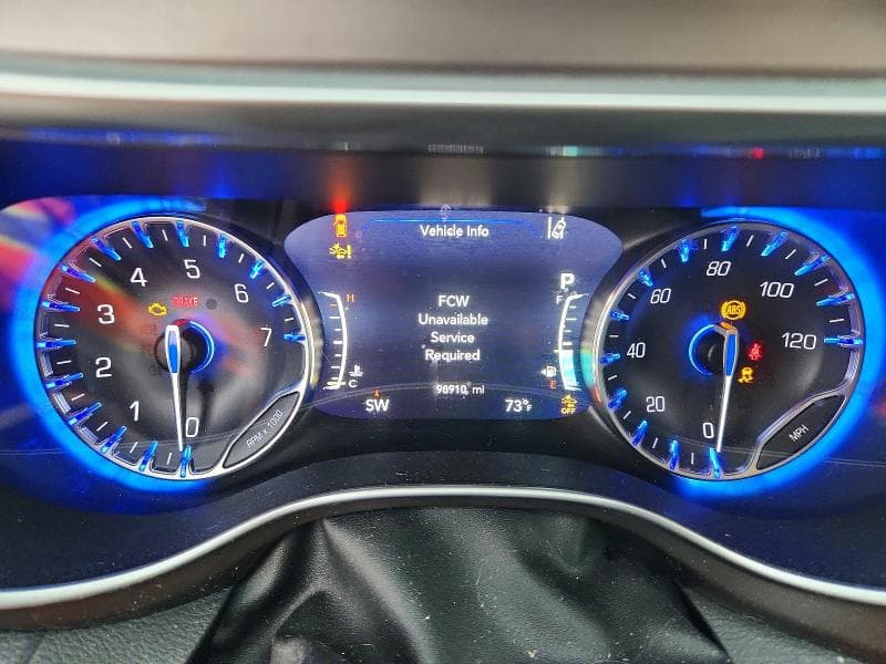 2018 CHRYSLER PACIFICA LIMITED 9