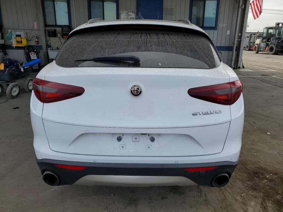 2019 ALFA ROMEO STELVIO 6