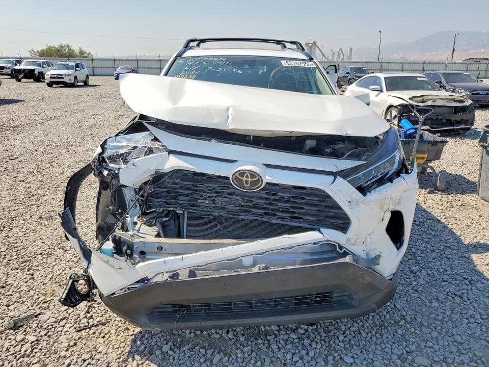 2021 TOYOTA RAV4 XLE 5