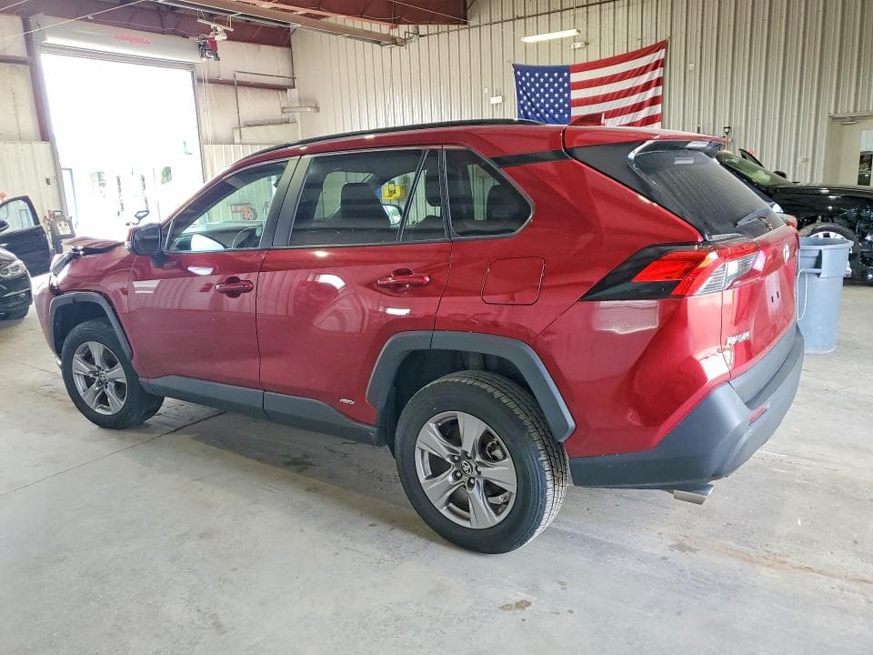 2025 TOYOTA RAV4 HYBRID XLE 2