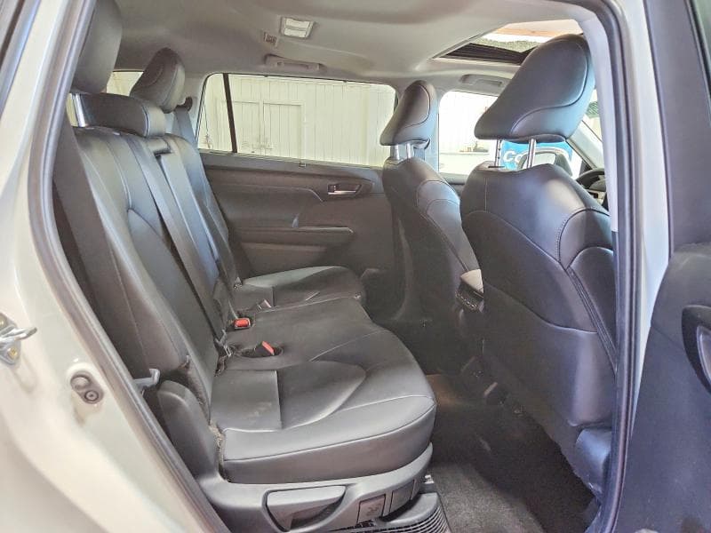 2025 TOYOTA HIGHLANDER HYBRID XLE 11