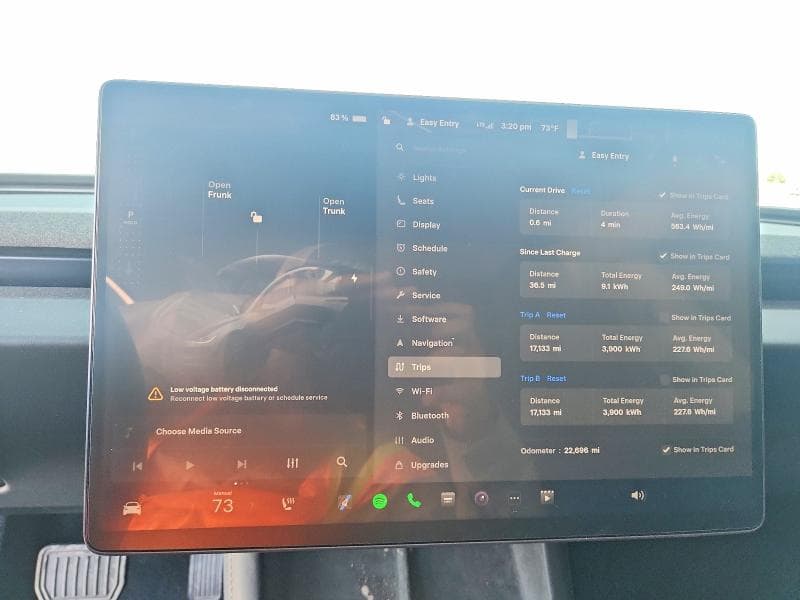 2025 TESLA MODEL 3 9