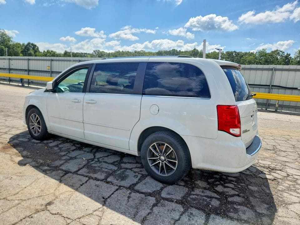2017 DODGE GRAND CARAVAN SXT 2