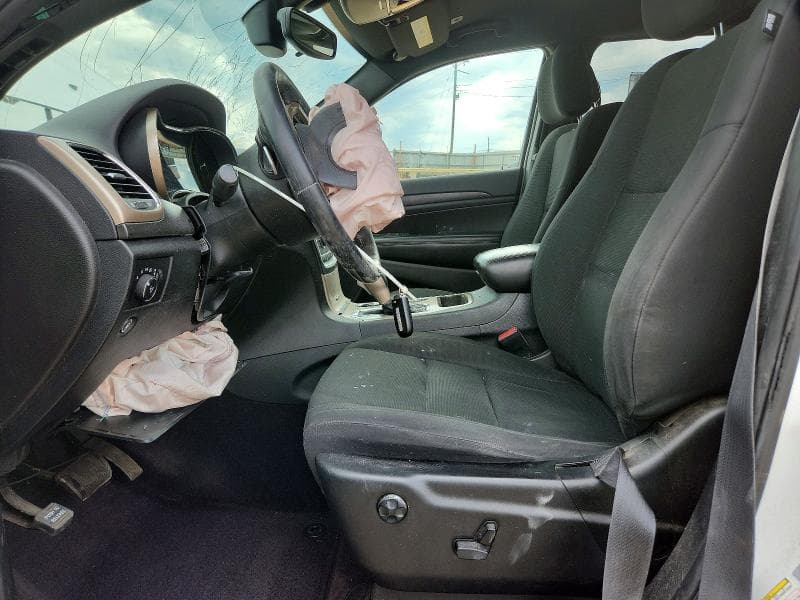 2017 JEEP GRAND CHEROKEE LAREDO 7
