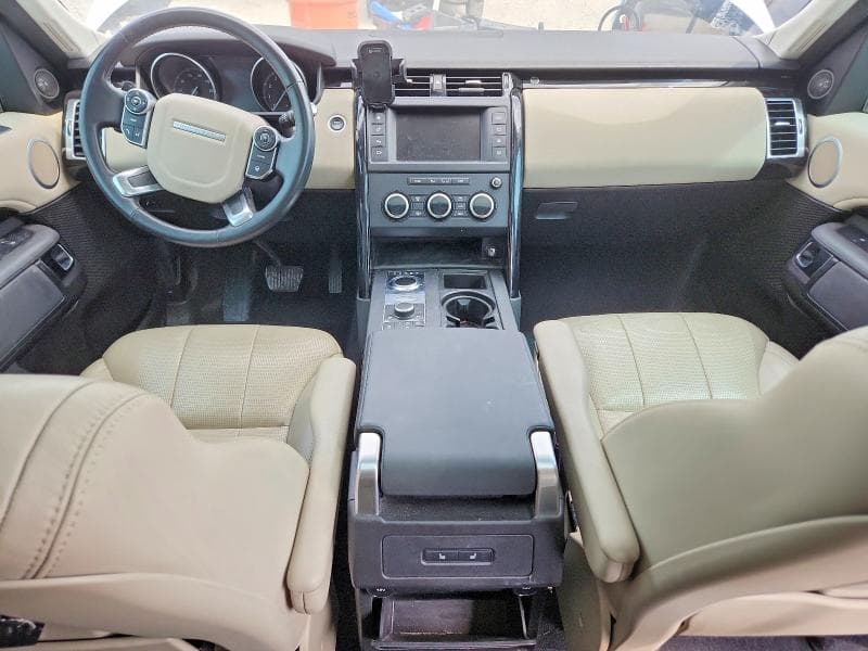 2017 LAND ROVER DISCOVERY SE 8