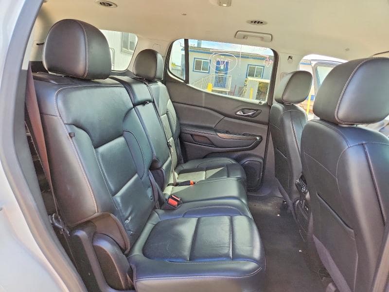 2023 GMC ACADIA SLT 11