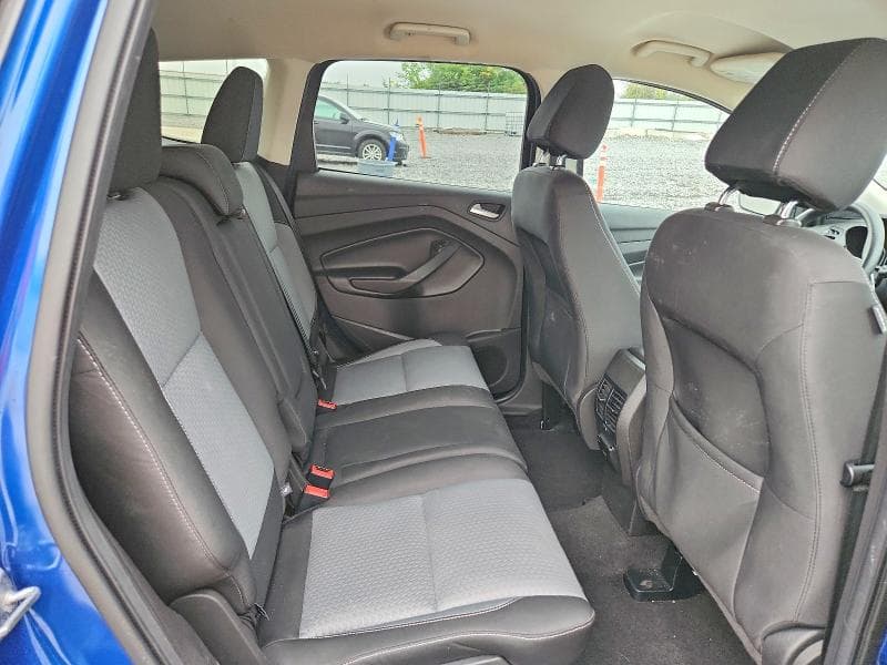 2017 FORD ESCAPE SE 11