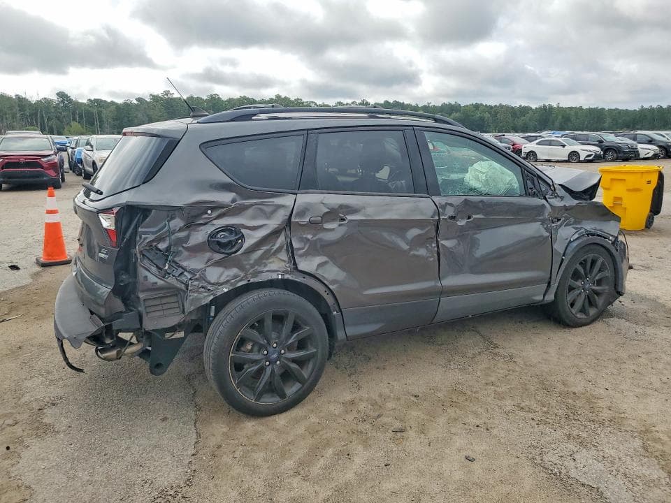 2019 FORD ESCAPE SE 3
