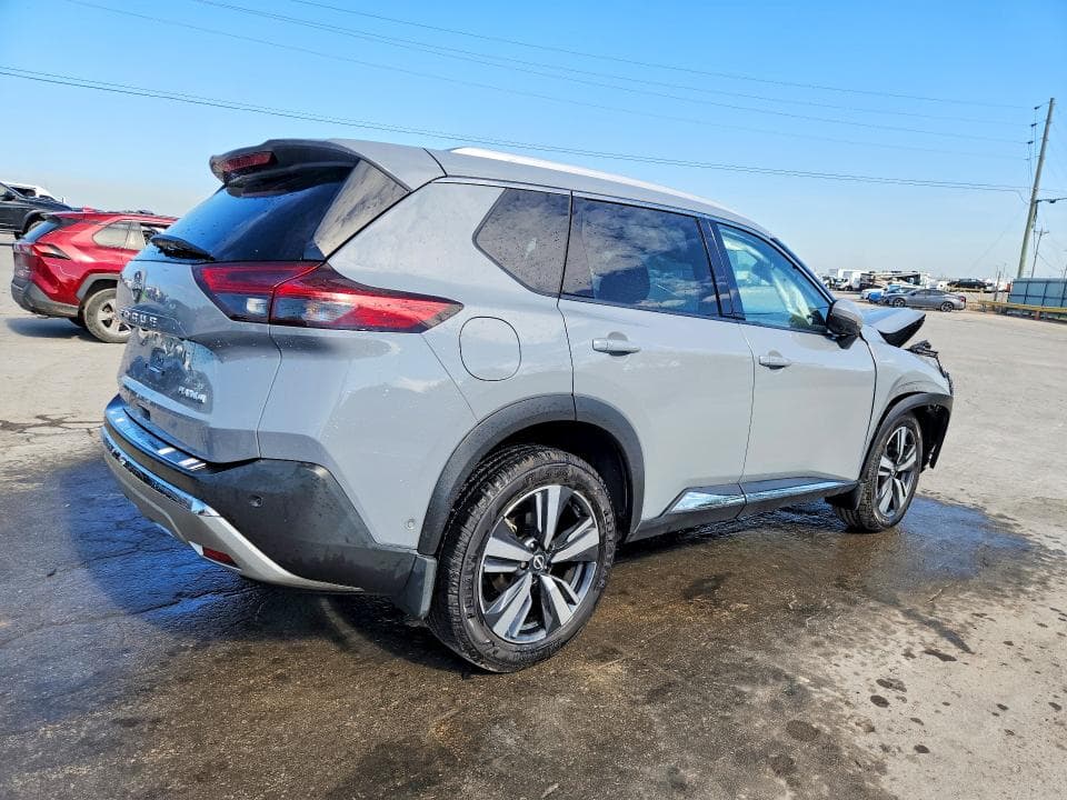 2022 NISSAN ROGUE PLATINUM 3
