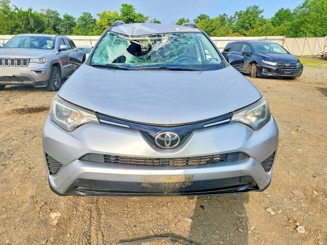 2017 TOYOTA RAV4 LE 5