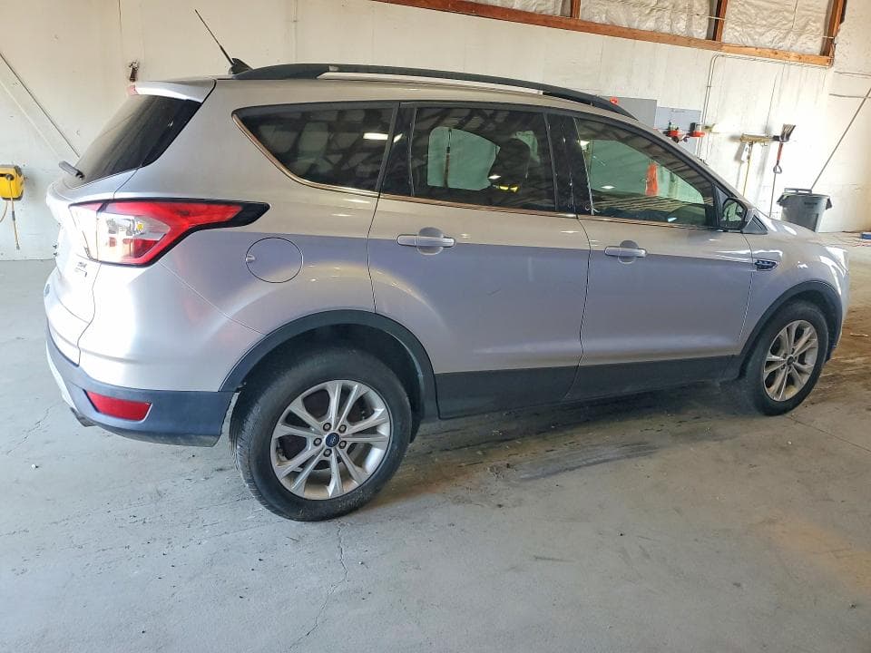2018 FORD ESCAPE SE 3