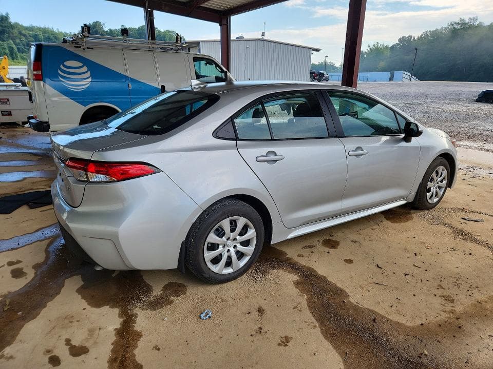 2026 TOYOTA COROLLA LE 3