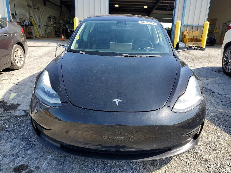 2018 TESLA MODEL 3 5