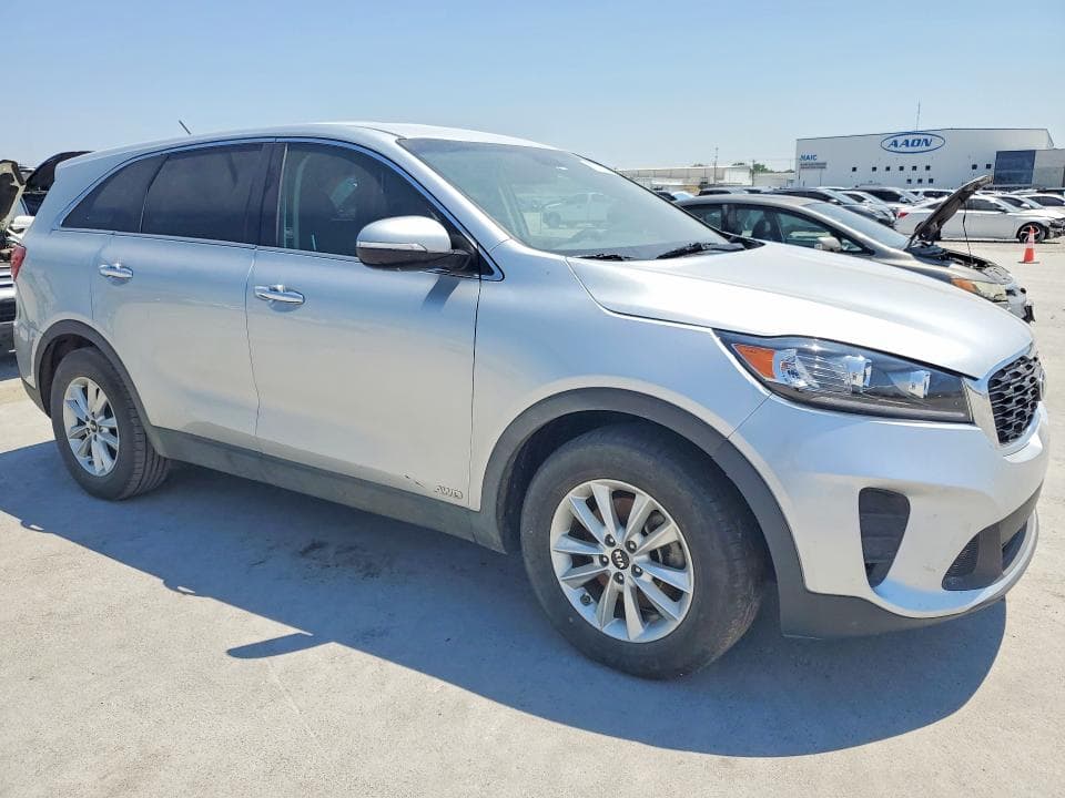 2019 KIA SORENTO LX V6 4