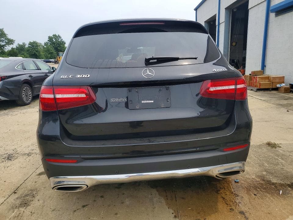 2019 MERCEDES-BENZ GLC 300 4MATIC 6