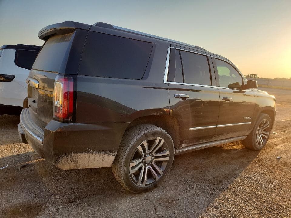 2019 GMC YUKON DENALI 3