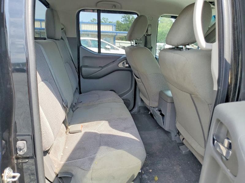 2019 NISSAN FRONTIER SV 10